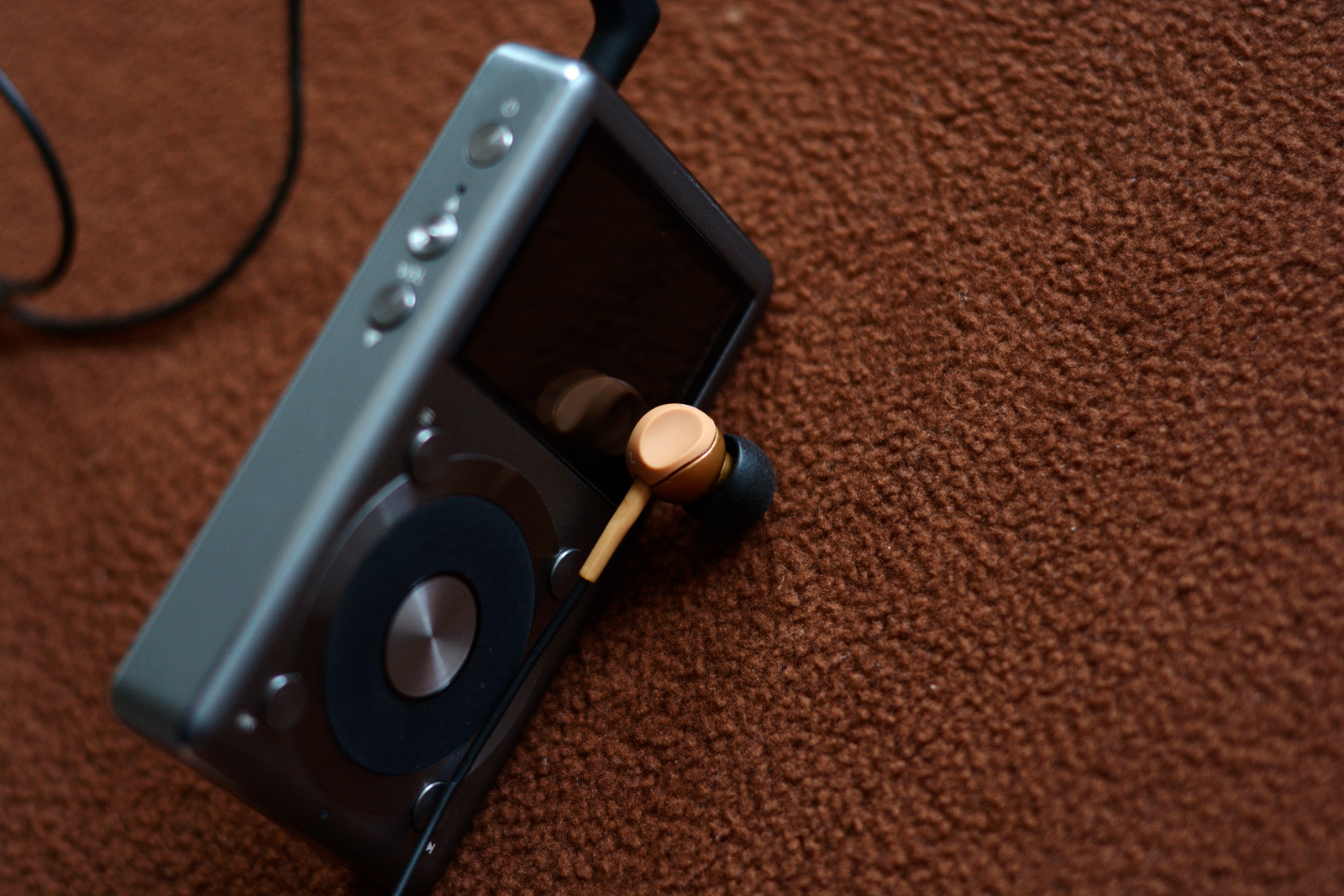 入门好选择——森海塞尔cx215耳塞音质谈