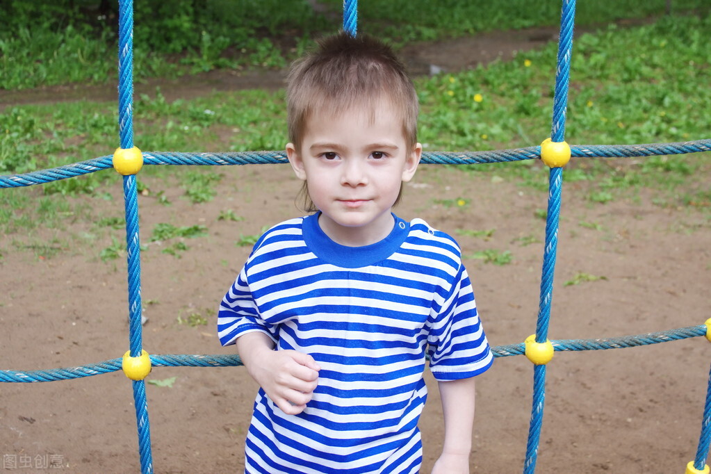 男孩身高会遗传女方爸爸的身高吗,男孩遗传母亲身高还是父亲身高