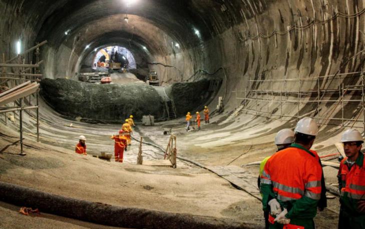 建造隧道的技术发展历程,中国建设隧道逆天工程
