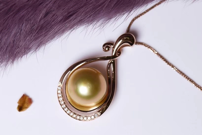 哪些黄金首饰可以减龄又百搭,总有一款适合你珠宝首饰