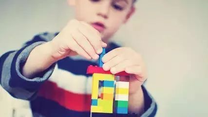 孩子写作业多动症怎么办,改善孩子注意力不集中写作业拖延