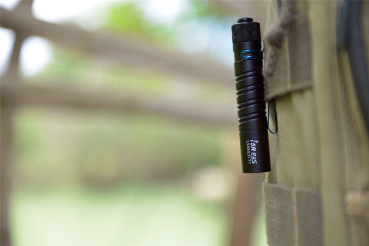 olight傲雷baldrs小型强光战术手电,我就是与众不同女声完整版