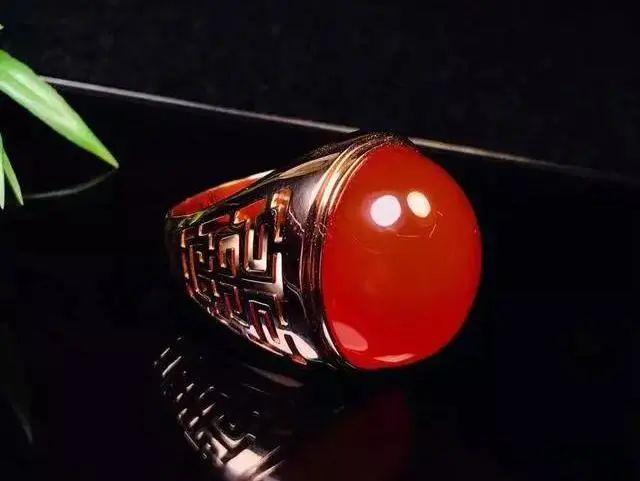 25周年纪念宝石,伊莱卡珠宝什么颜色的钻石最值钱