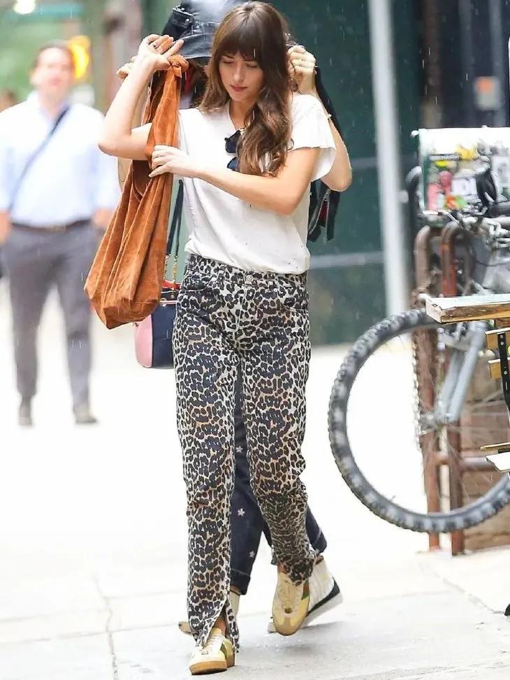 达妹的衣服,达妹节目