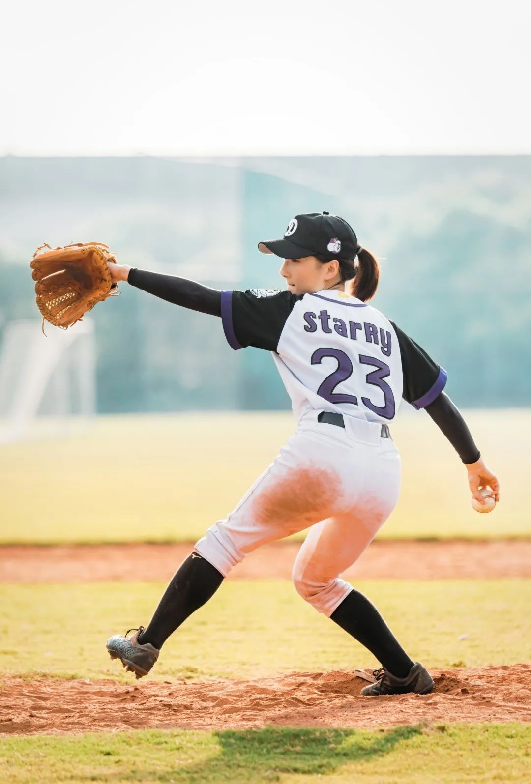 再见安打,竟发生在这场民间女子棒球赛上|「棒球人生」