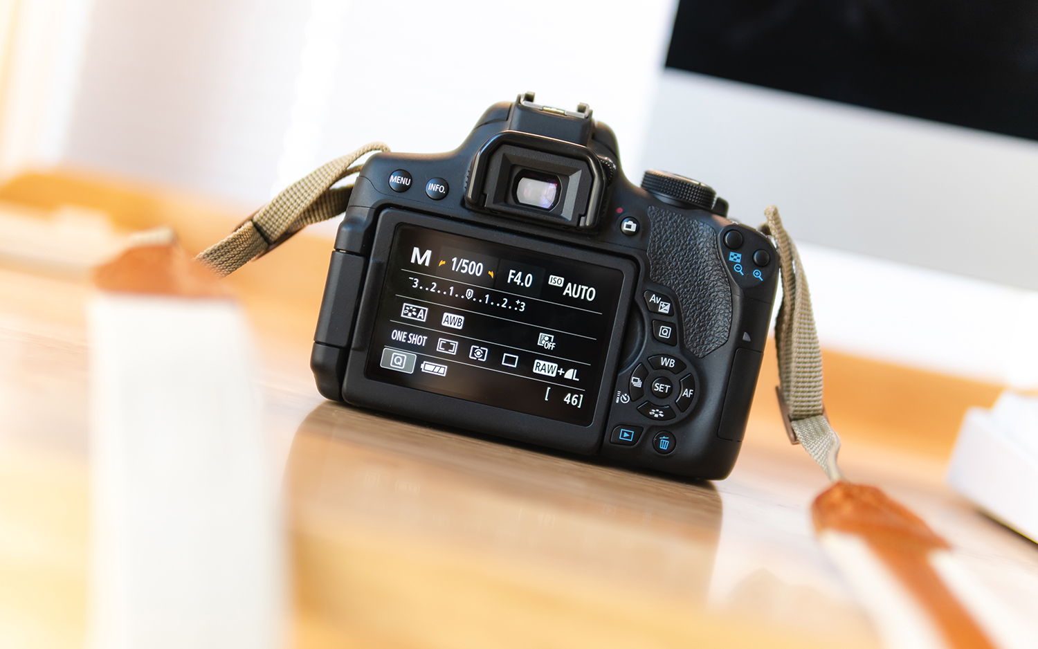 新手佳能相机eos750d,佳能eos750d优缺点