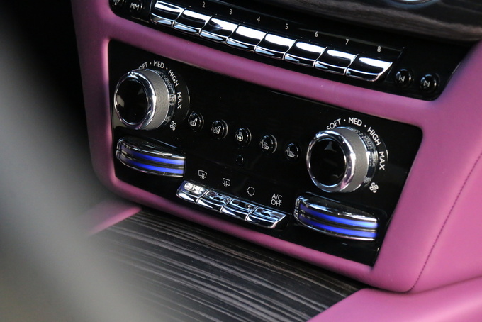 全新一代劳斯莱斯古思特,豪华180评测