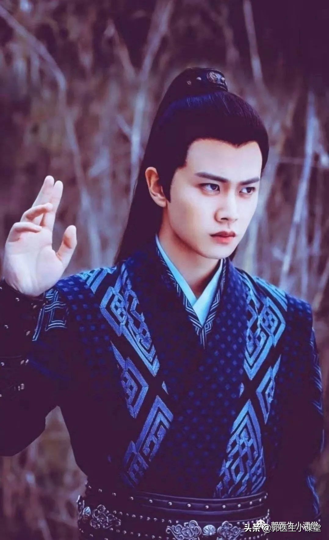 河南暴雨，当红男星捐赠卫生巾，来月经泡了脏水会得妇科病吗？