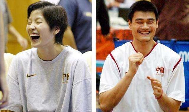 叶莉与姚明是如何走到一起的,叶莉和姚明相差几岁