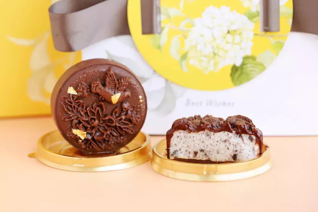 敖丙？奥饼？其实是奥利奥黑巧冰淇淋月饼
