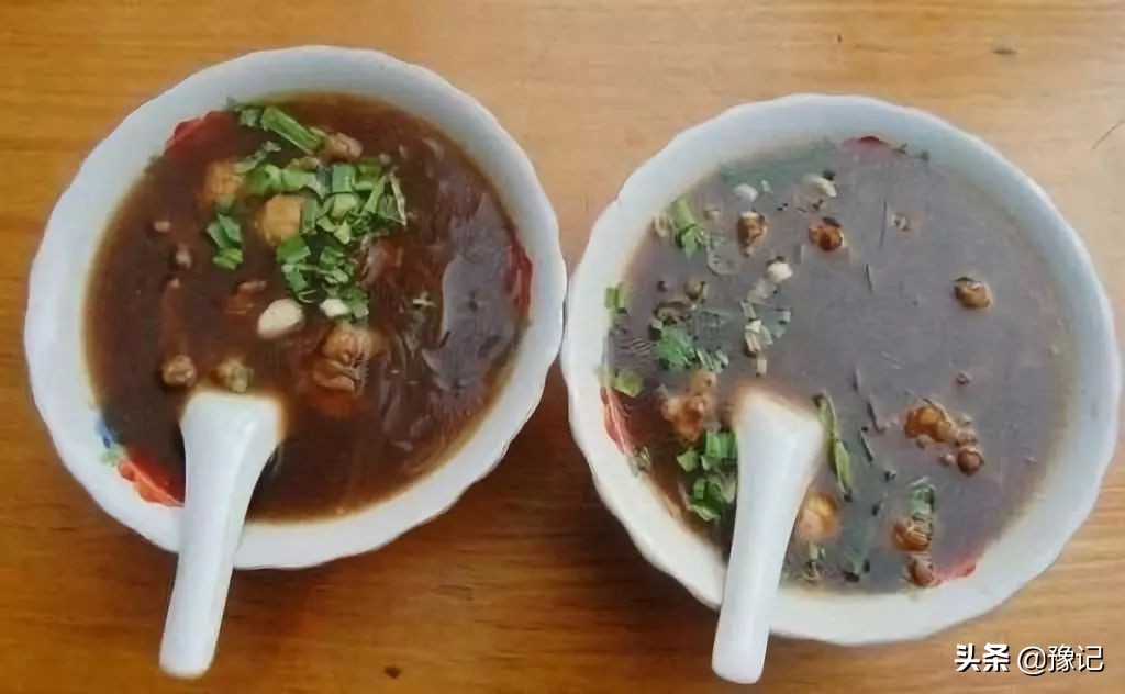 北舞渡与逍遥镇胡辣汤的区别,北舞渡和逍遥镇胡辣汤的区别