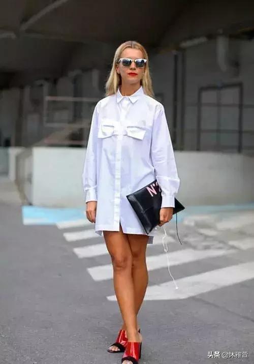 穿红色衣服红色鞋子,红色芭蕾单鞋配牛仔裤