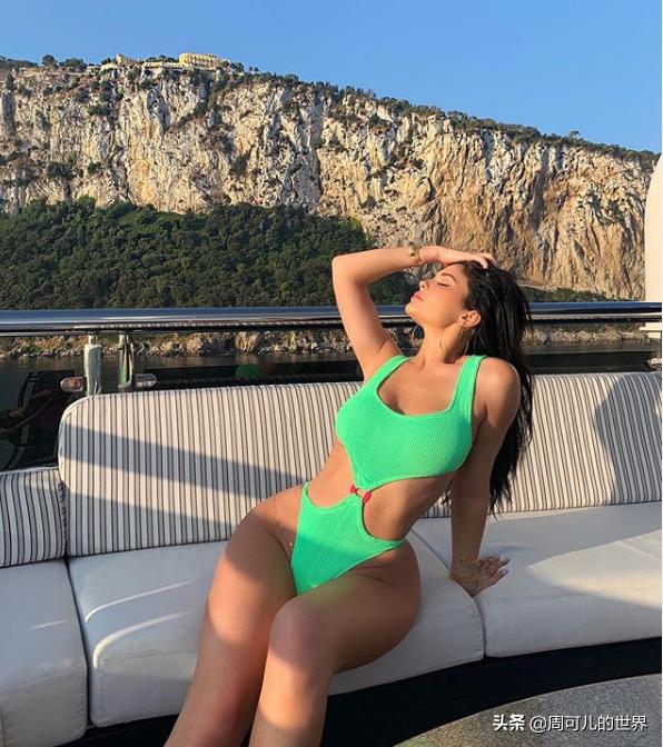 凯莉詹娜现身价,凯莉詹娜2015年收入