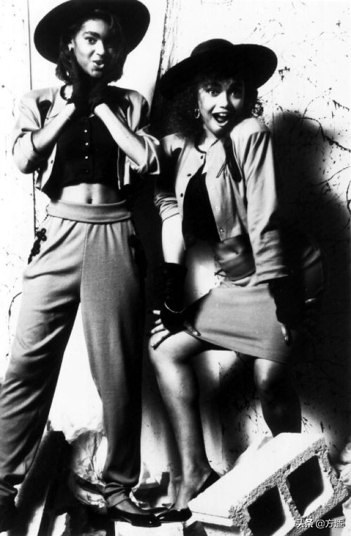 滚石杂志评选100首嘻哈歌曲,滚石杂志100首经典说唱歌曲