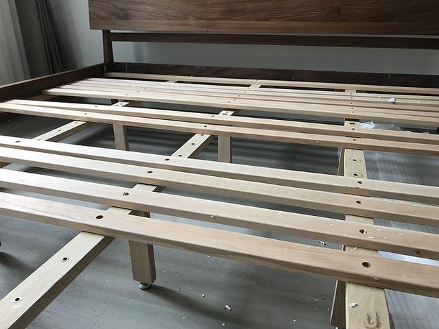 北美黑胡桃木床,黑檀木床和黑胡桃木床哪个好