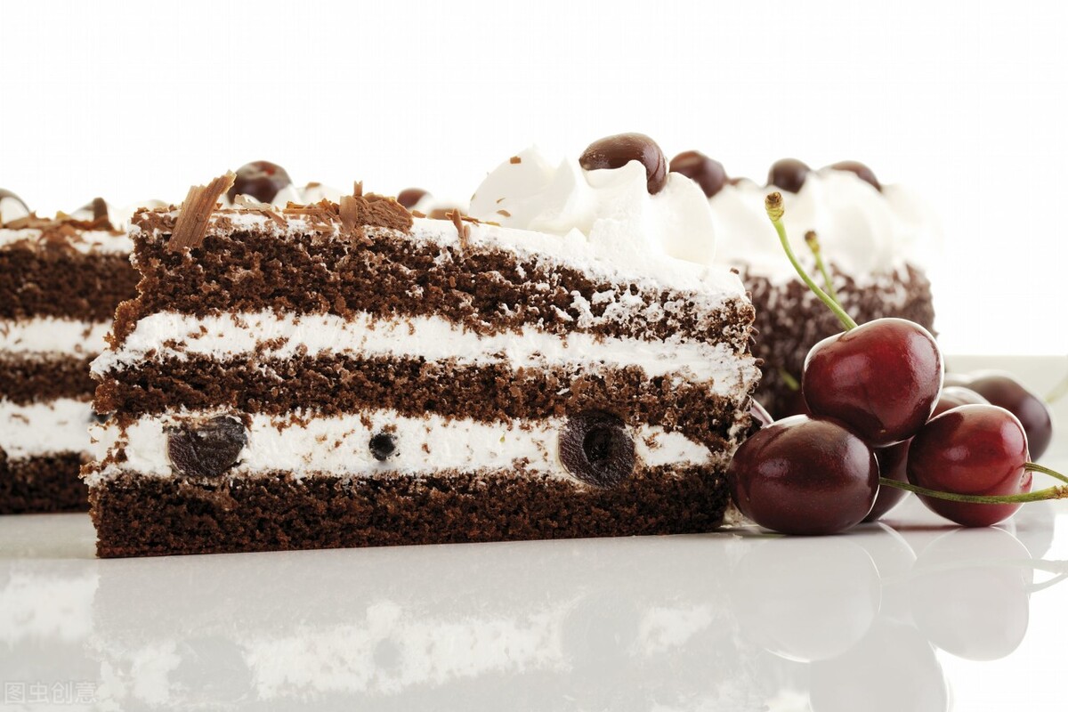 想学做黑森林蛋糕,怎么自己在家做黑森林蛋糕