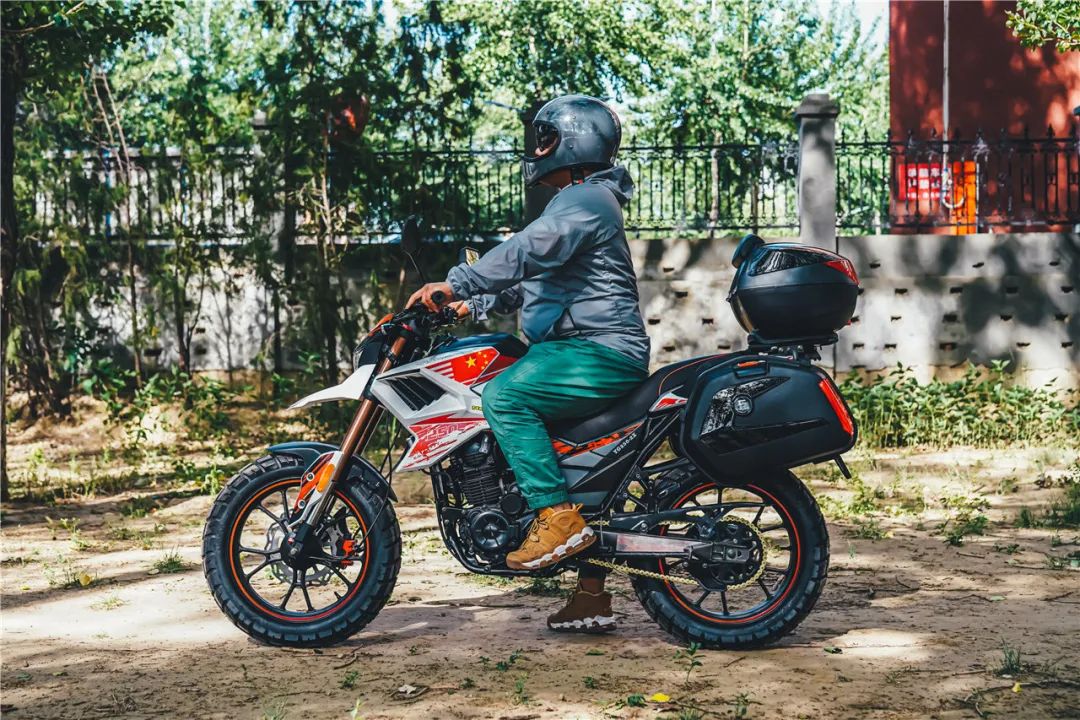 1万出头拉力车推荐,2021款银钢铁拳250评测视频