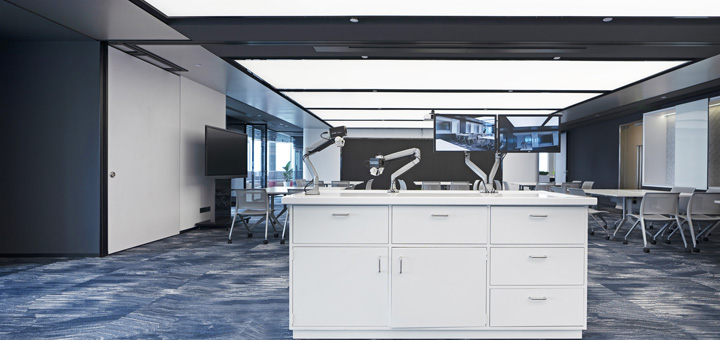 现代与传统波斯顿科学成都办公与培训中心设计欣赏