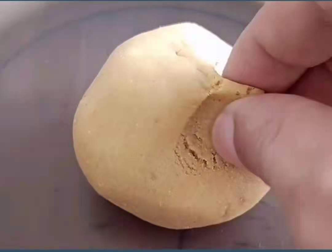 野钓巨青用什么饵料,野钓巨鲤