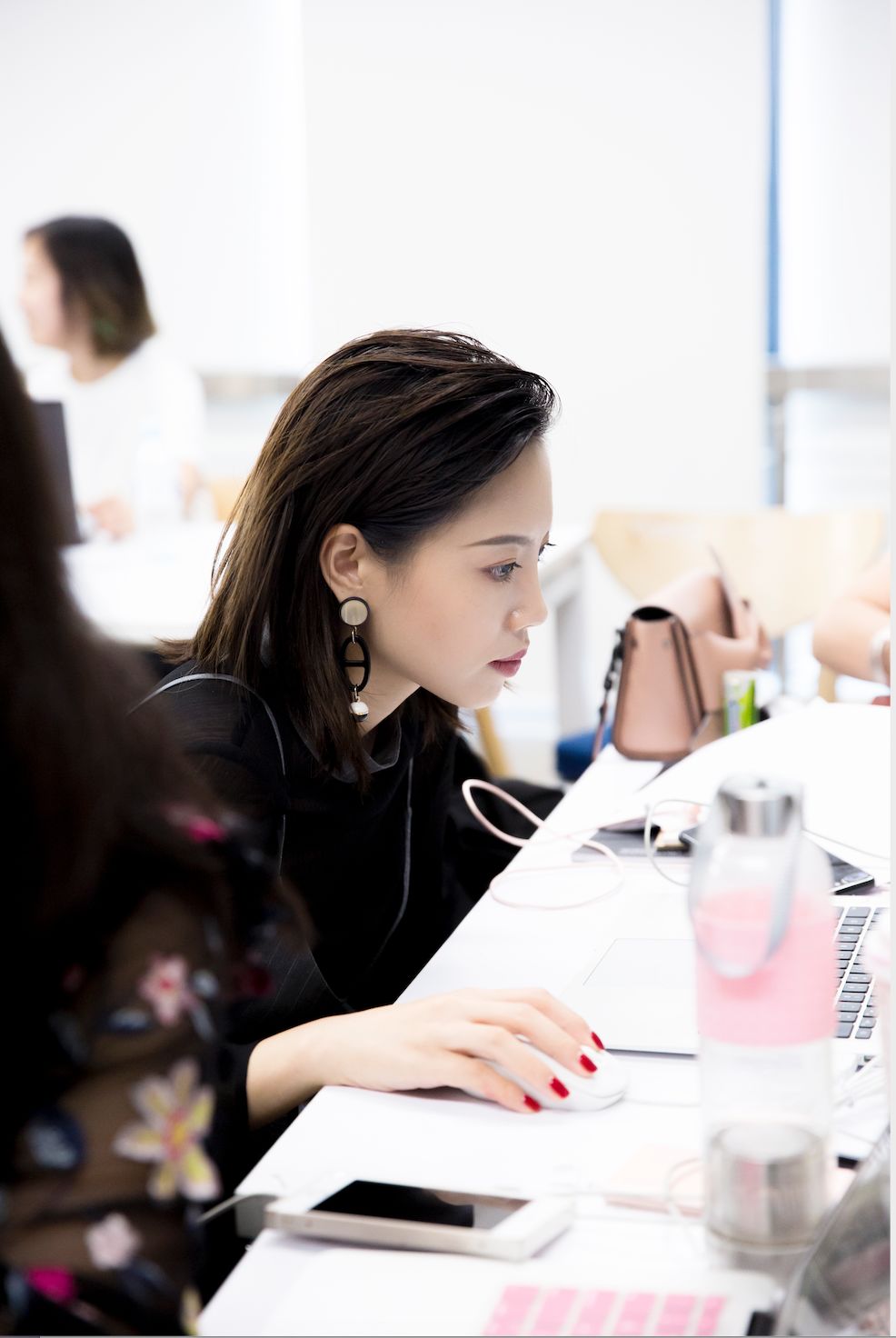 时尚买手主要是卖什么,真正的时尚买手