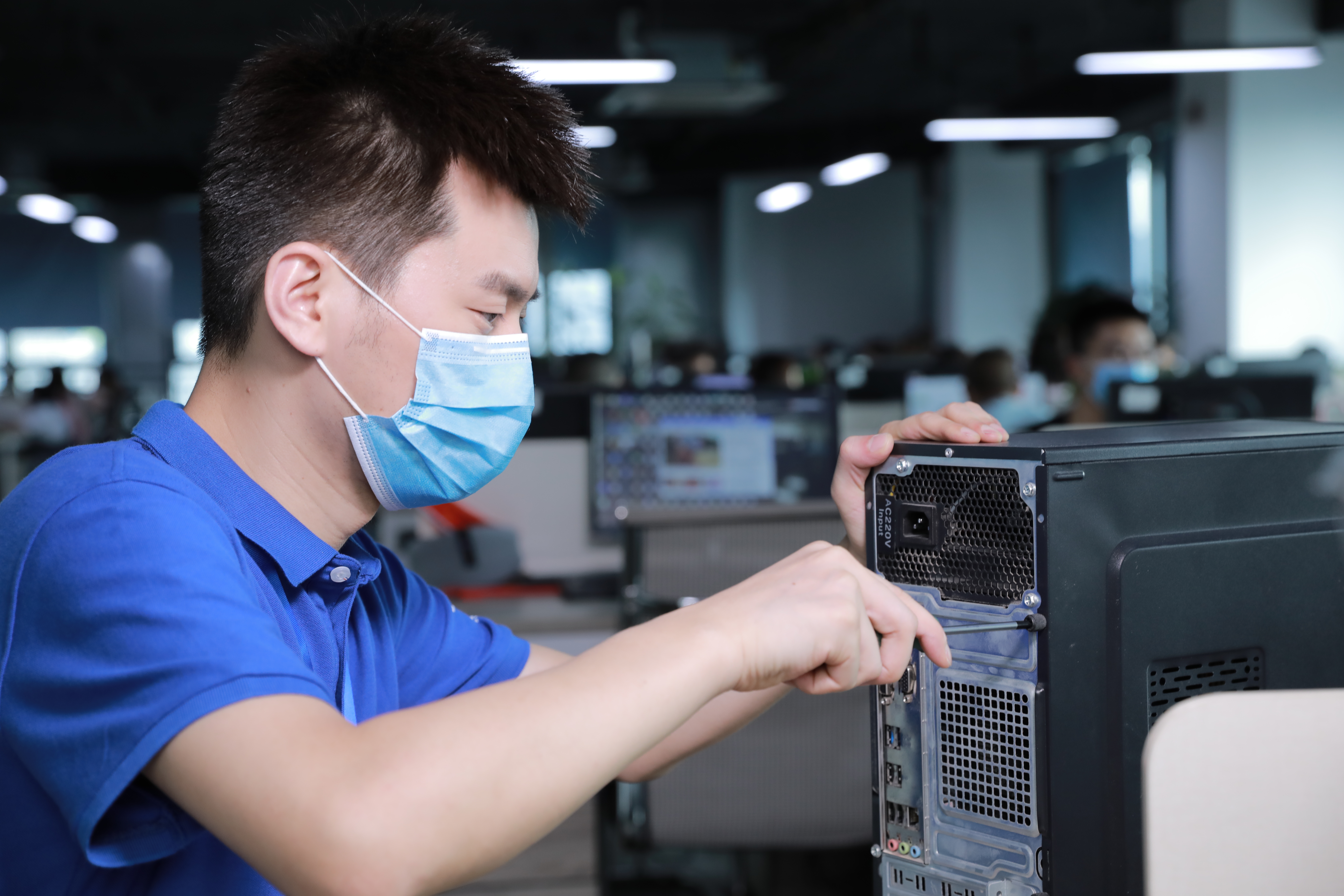 电脑的蓝牙怎么开启,windows10系统电脑怎么打开蓝牙