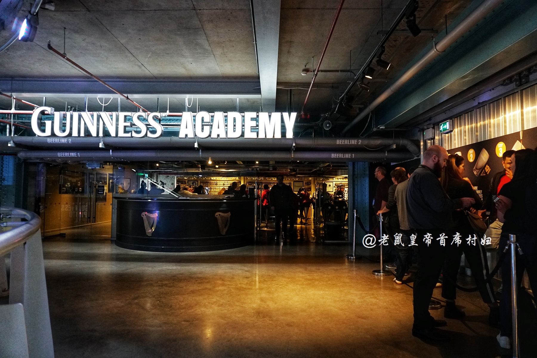 剑桥数学老师加盟，一杯黑啤含3000万泡泡，养活首都三分之一人口