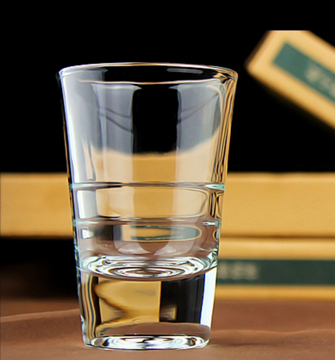 注塑机如何换料清洗炮筒,注塑机螺杆清洗要改温度吗