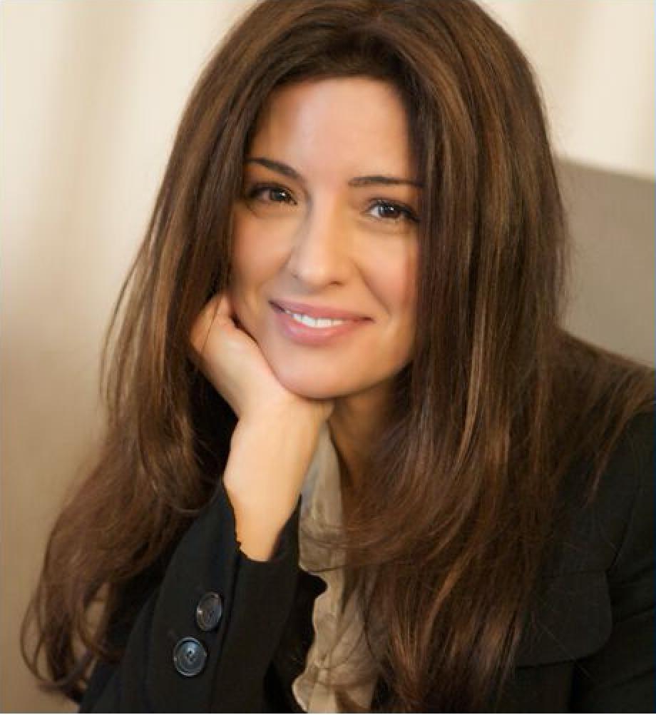 她白手起家创立两个美妆品牌,一个卖给欧莱雅一个卖给科蒂