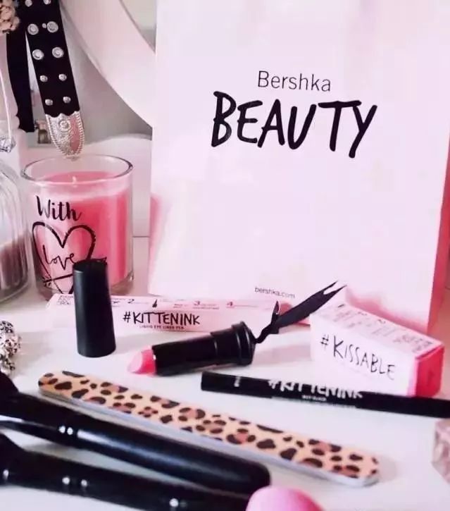 现在流行的美妆,现在比较流行哪些美妆产品