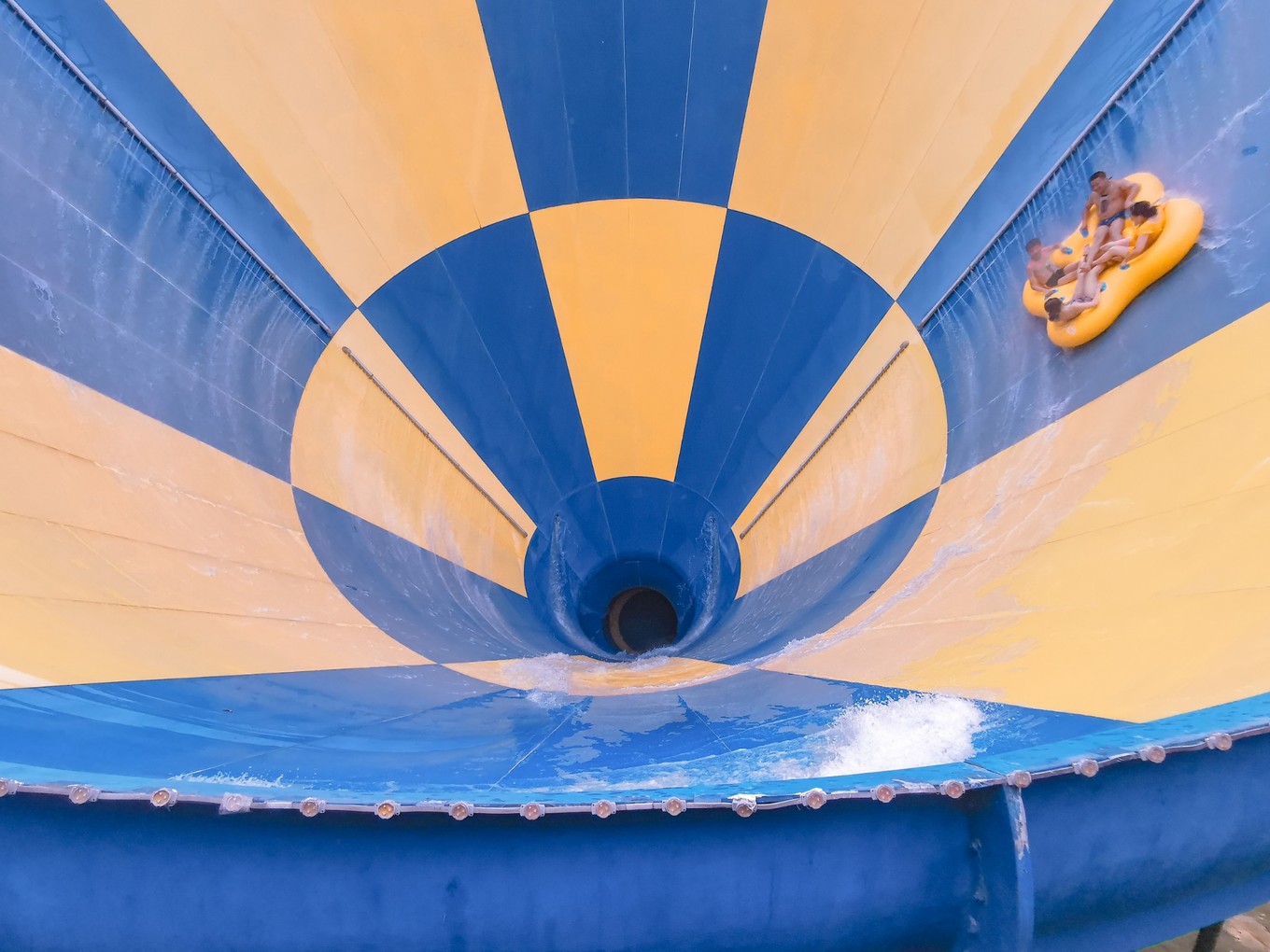 成都国色天乡水上乐园最高的项目,成都国色天乡乐园水上乐园攻略