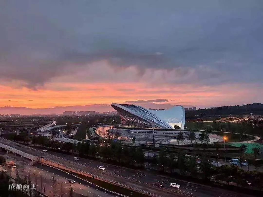 楼市巨变前夜的视频,楼市处于巨变的前夜