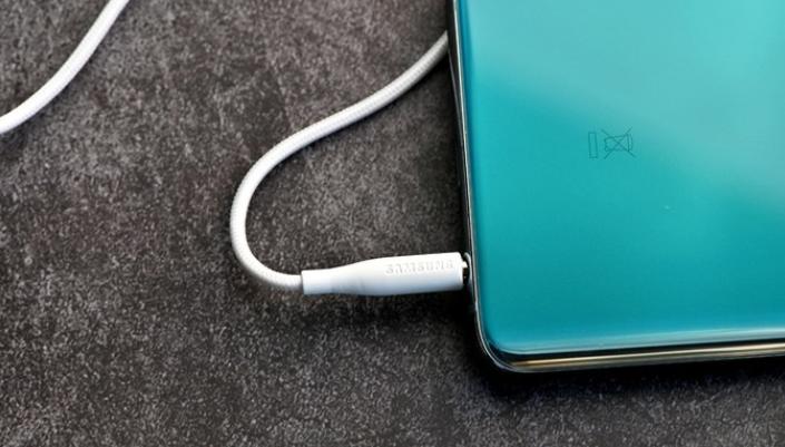 akgs10耳机,百元机最强耳机