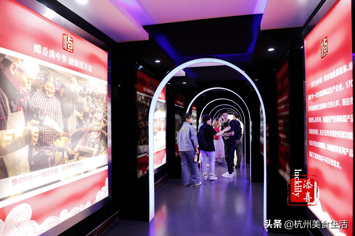 镇江美食三茅宫地锅鸡,镇江美食推荐锅盖面