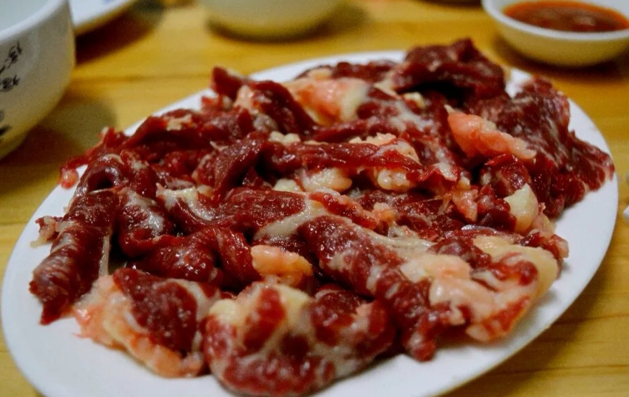 老北京涮羊肉火锅怎么正确吃,老北京涮羊肉vs潮汕牛肉火锅