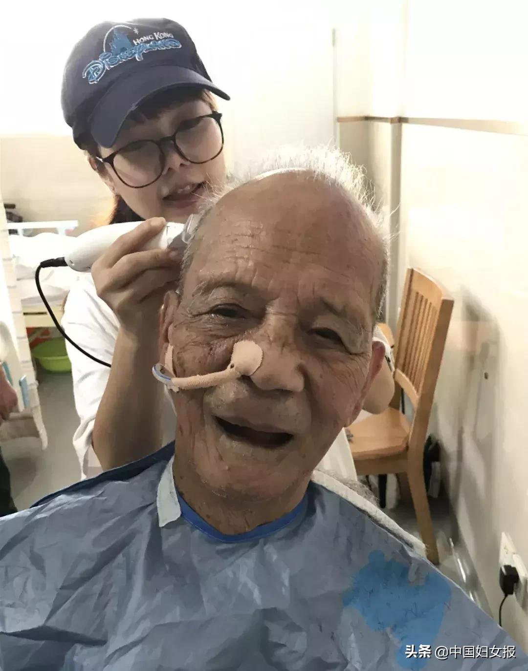 17位孙辈制定的一张最暖值班表