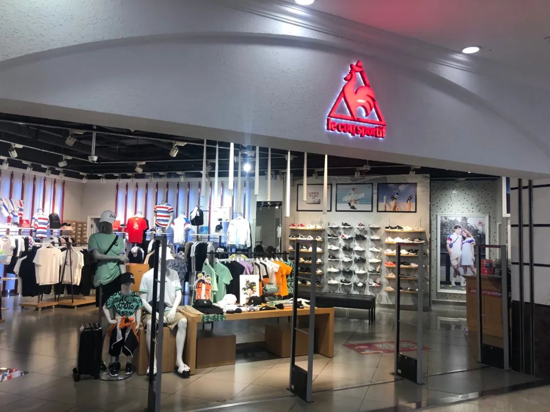 太突然!又一国际知名大牌“甩卖”,很多人买过…