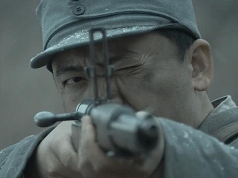 没有瞄准镜的狙击枪怎么打,瞄准器在枪上怎么能准确打中目标