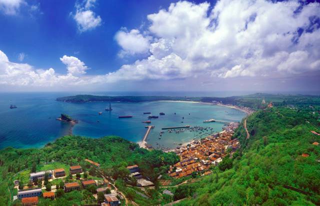 景色不输东南亚,美食百元吃到撑,这座滨海小城冬季正好最迷人