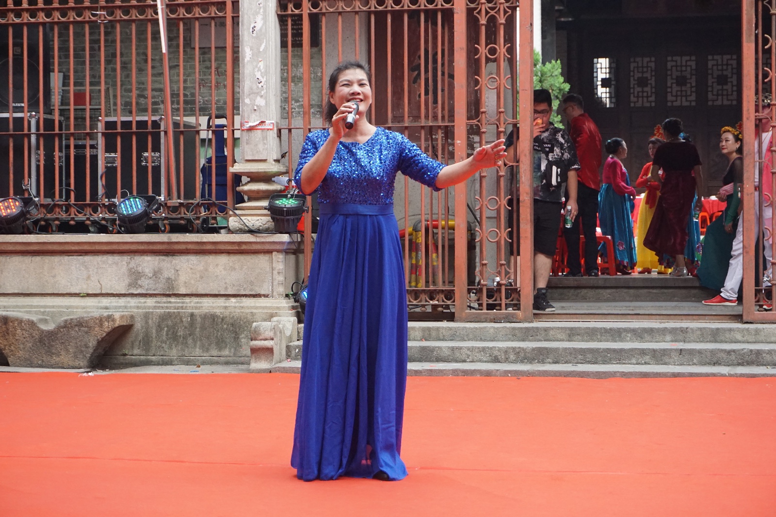 天河｜热闹！一洞公祠重阳敬老摆70多围，老人家笑到“见牙唔见眼”