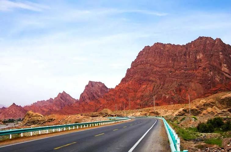适合夏天去旅游的自驾路线,适合夏季的自驾游路线推荐