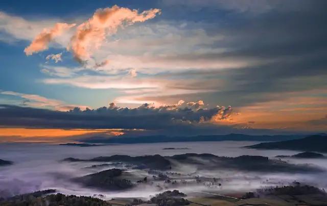 临江仙点滴芭蕉心欲碎表达了什么,临江仙点滴芭蕉心欲碎拼音版