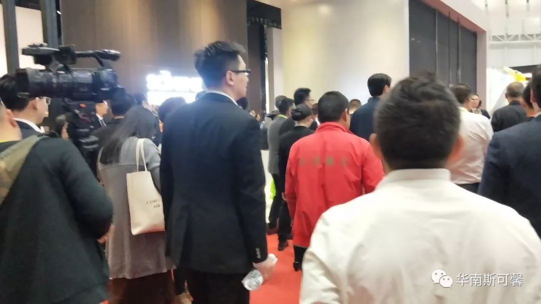 斯可馨家居C位出道，惊艳潭洲展