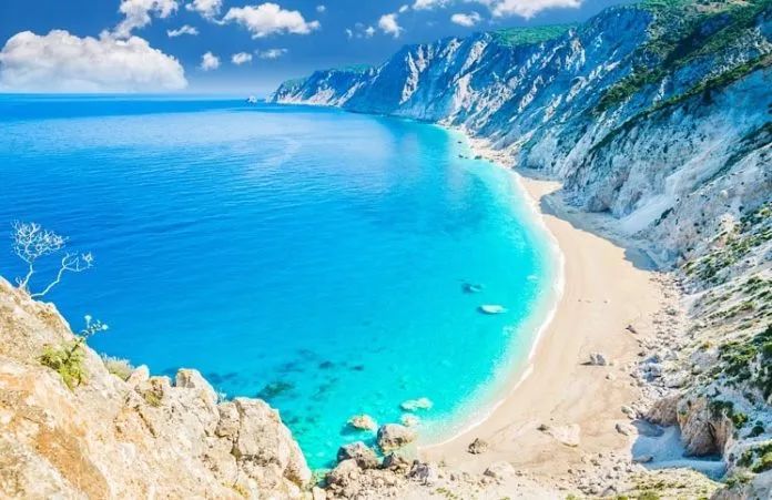 「欧易居·移民」生活在希腊的利弊是什么？