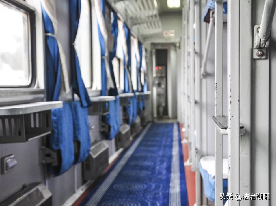 软卧为什么比飞机贵,软卧是不是比硬卧安静