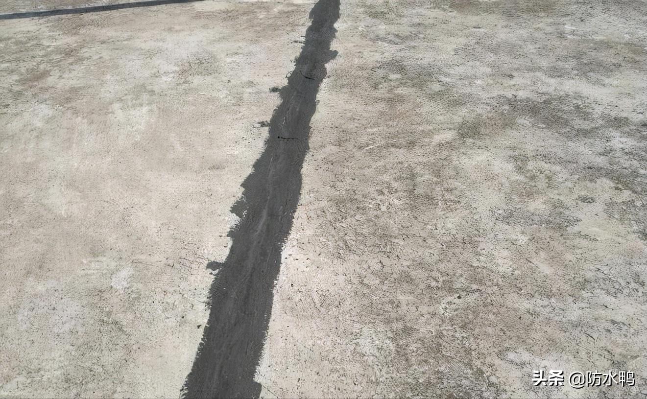 咸宁崇阳县屋顶渗水漏水防水补漏,屋顶防水补漏方法材料