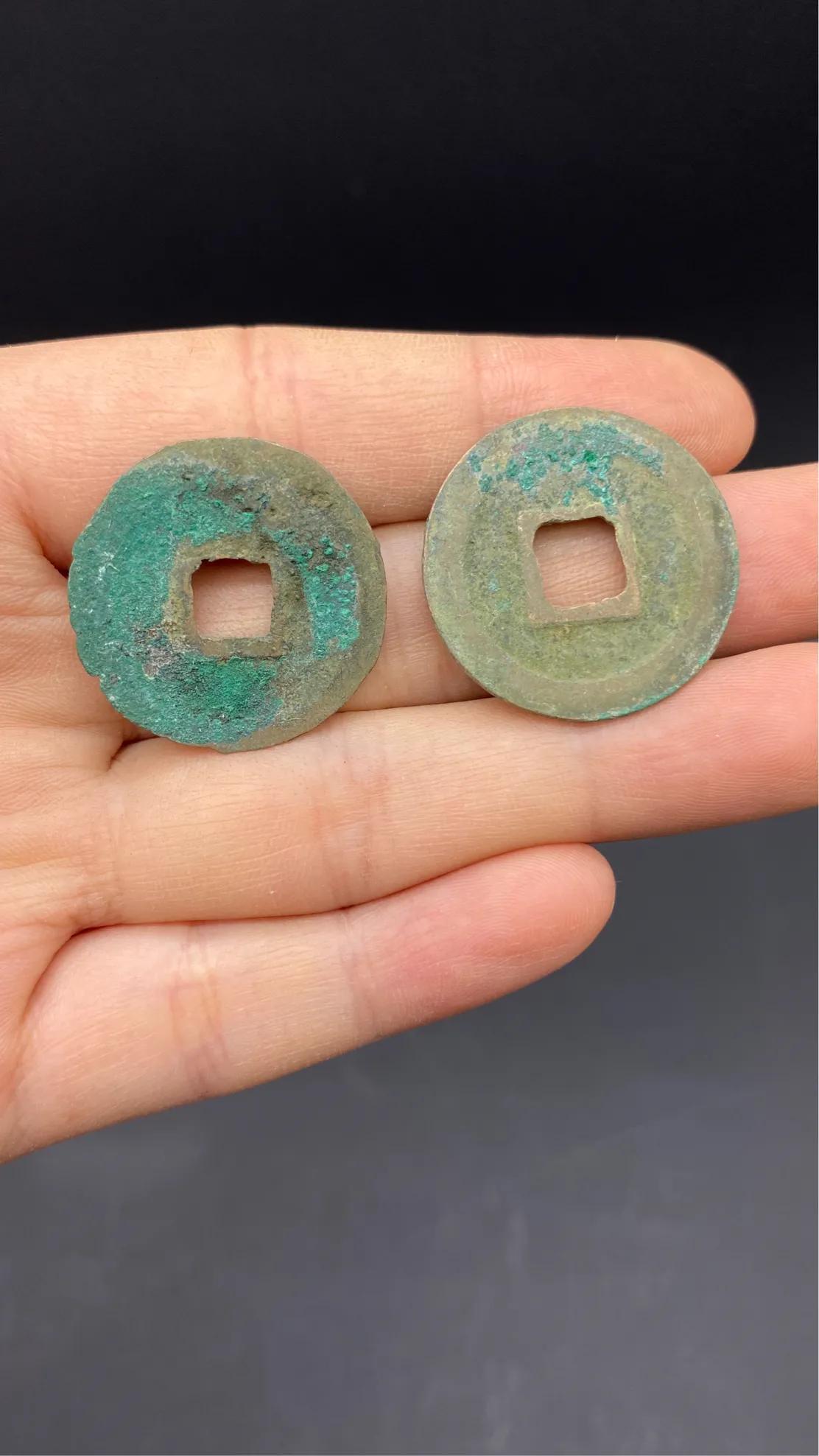 北宋小平钱哪个值钱图片,北宋小平钱篆书大字元佑通宝