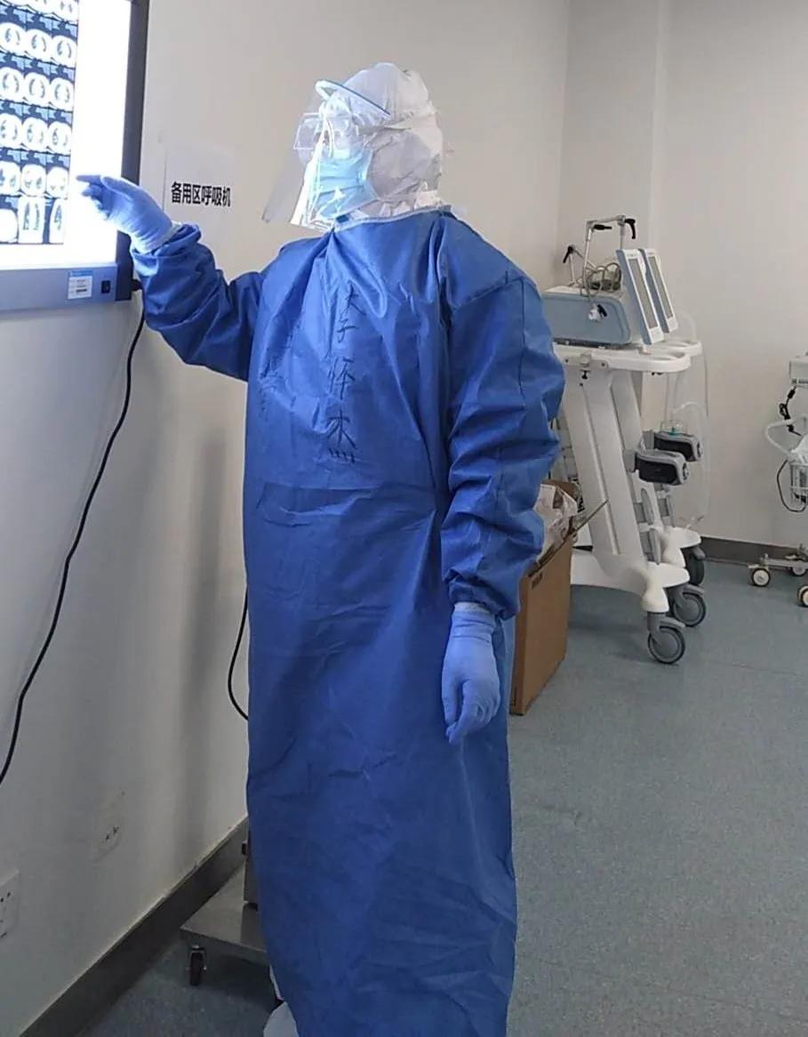 “每一个危重患者的好转,都意味着我们距胜利又近了一步”——记平顶山市二院第一批援鄂医疗队