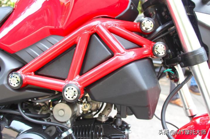 杜卡迪1万以内性价比最高的机车,性价比高的杜卡迪超跑