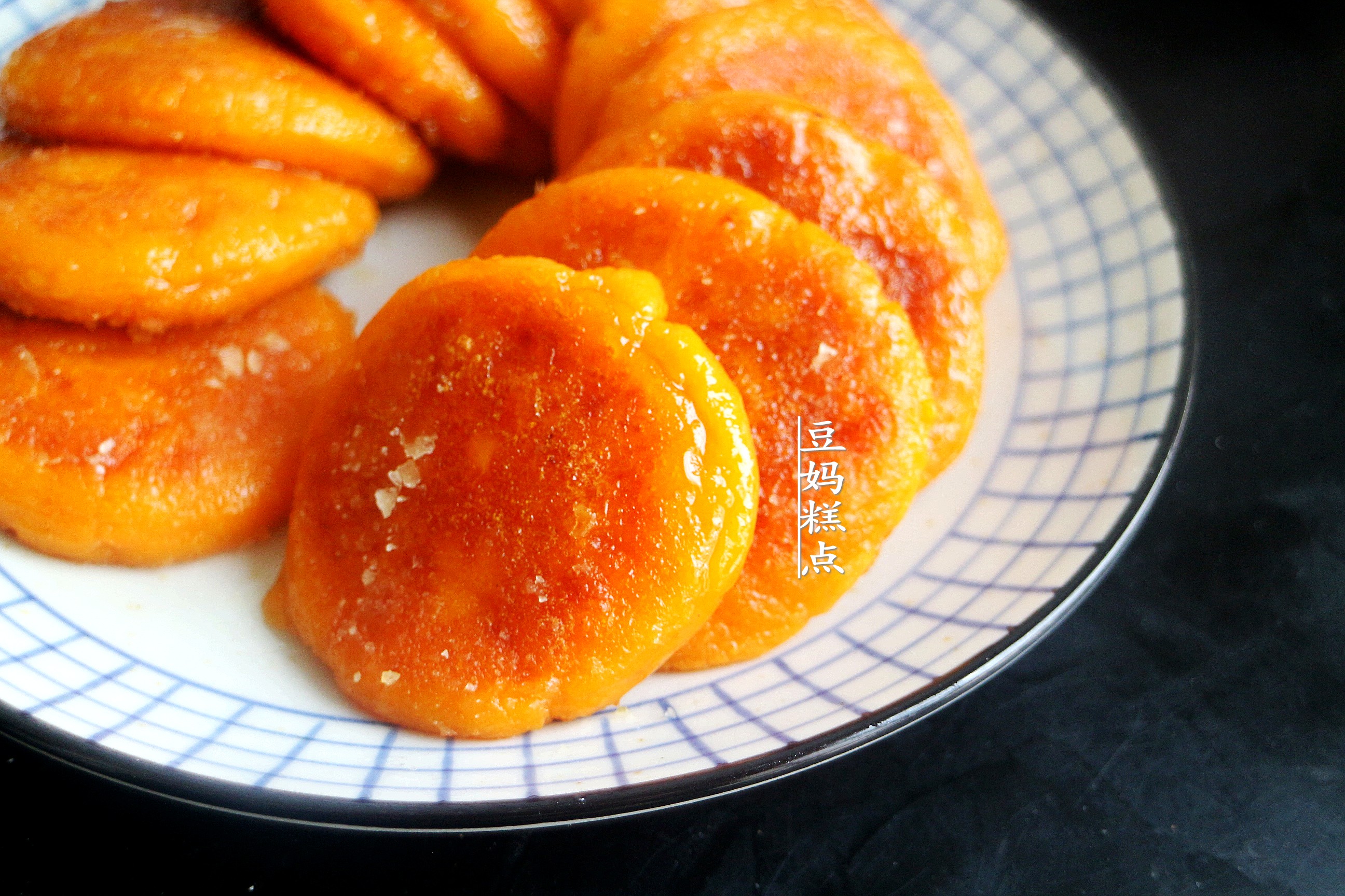 红薯饼的做法不塌的小视频,好吃的红薯饼软糯香甜