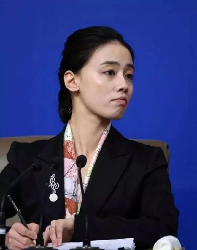 再次“出圈”！一起来看“国翻女神”的成长故事，这才是孩子们应该学习的标杆